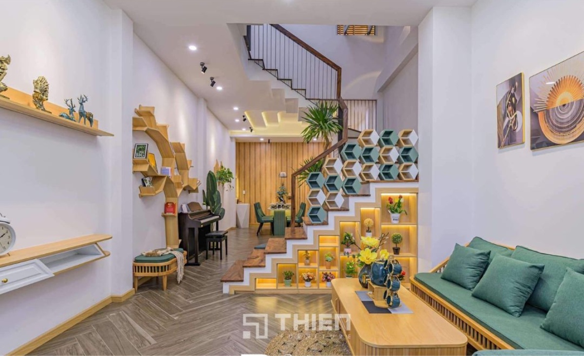 nhà lệch tầng có giếng trời