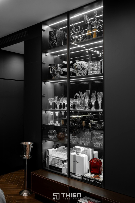 Căn Hộ Độc Bản Với Thiết Kế All Black Cá Tính & Tinh Tế